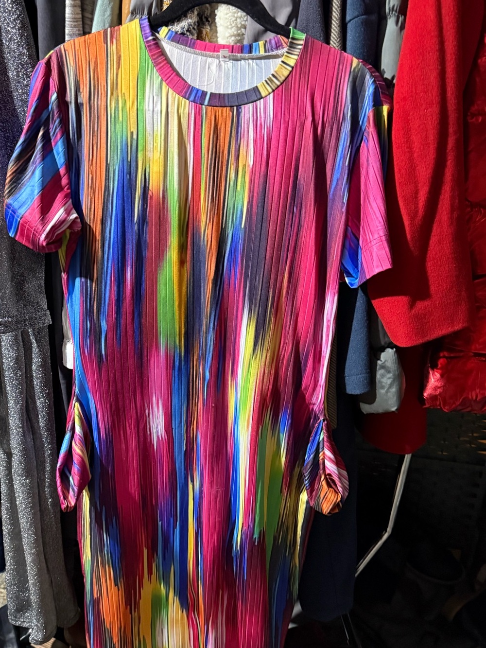 Multicolor Short-Sleeve Maxi Dress - Vibrant Pink & Rainbow Print with pockets